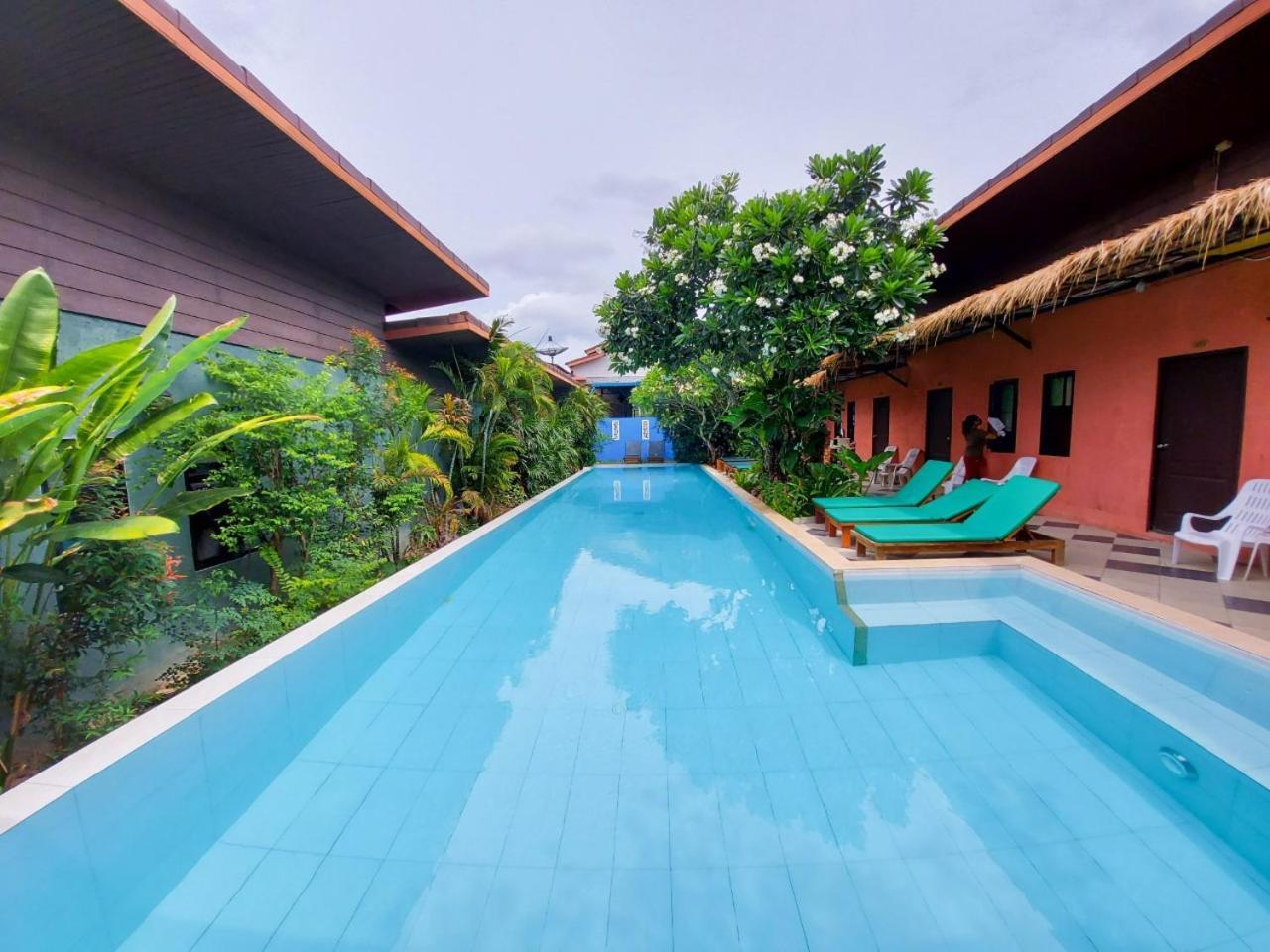 2 Home Chalong Exterior photo