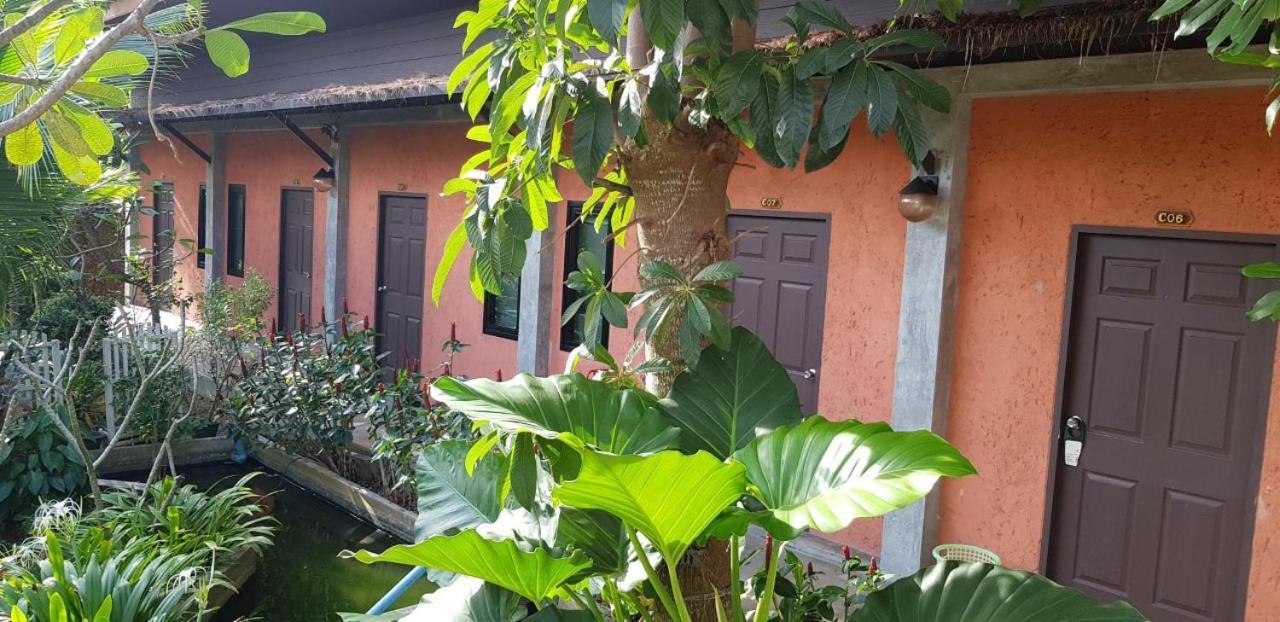 2 Home Chalong Exterior photo