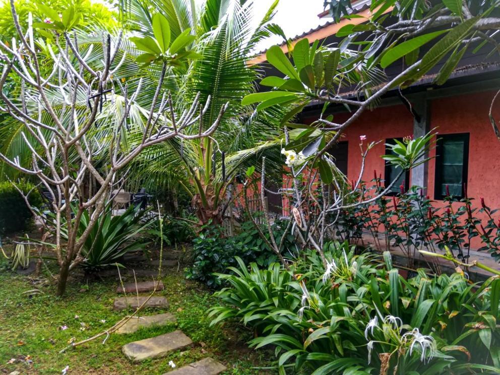 2 Home Chalong Exterior photo